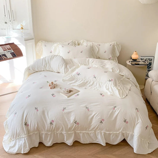 Housse De Couette Blanche Brodée De Roses